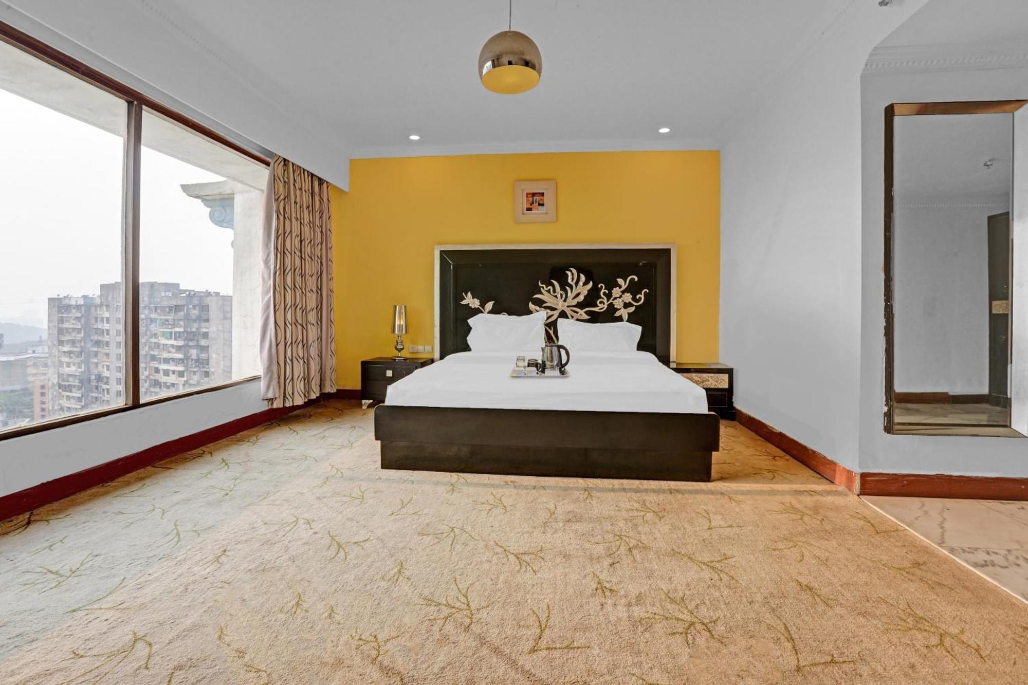 Hotel Townhouse Royal Palms Mumbai