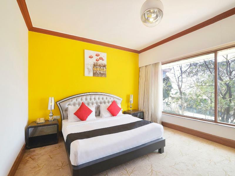 Townhouse Royal Palms 4* Bombay